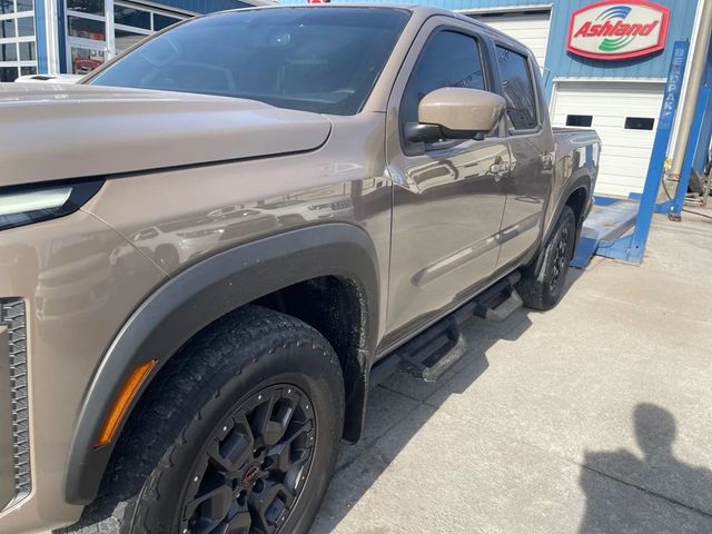 2022 Nissan Frontier Crew Cab 4x4 PRO-4X Automatic - 22989156 - 4