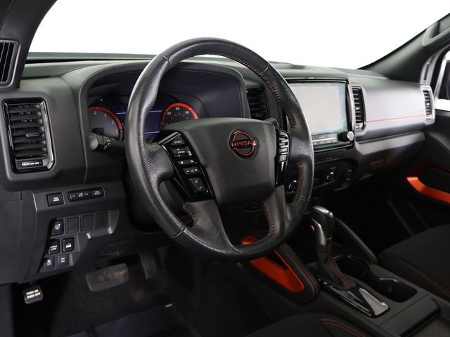 2022 Nissan Frontier Crew Cab 4x4 PRO-4X Automatic - 22945553 - 24