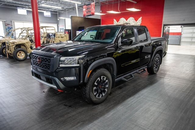 2022 Nissan Frontier Crew Cab 4x4 PRO-4X Automatic - 22992296 - 1