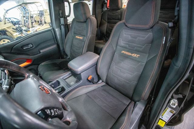 2022 Nissan Frontier Crew Cab 4x4 PRO-4X Automatic - 22992296 - 3