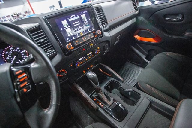 2022 Nissan Frontier Crew Cab 4x4 PRO-4X Automatic - 22992296 - 6