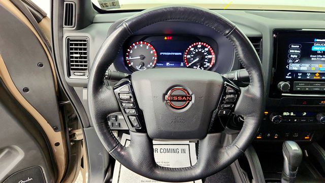 2022 Nissan Frontier Crew Cab 4x4 PRO-4X Automatic w/ Premium, Convenience, Tech Pkgs - 22972406 - 13