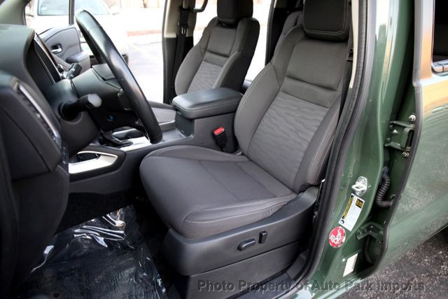 2022 Nissan Frontier Crew Cab 4x4 SV Automatic - 22944958 - 29