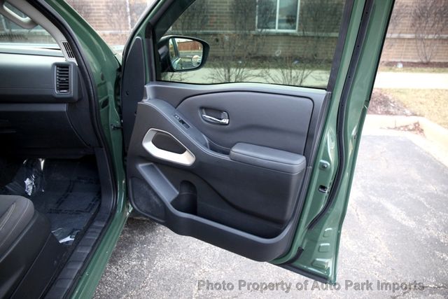 2022 Nissan Frontier Crew Cab 4x4 SV Automatic - 22944958 - 57