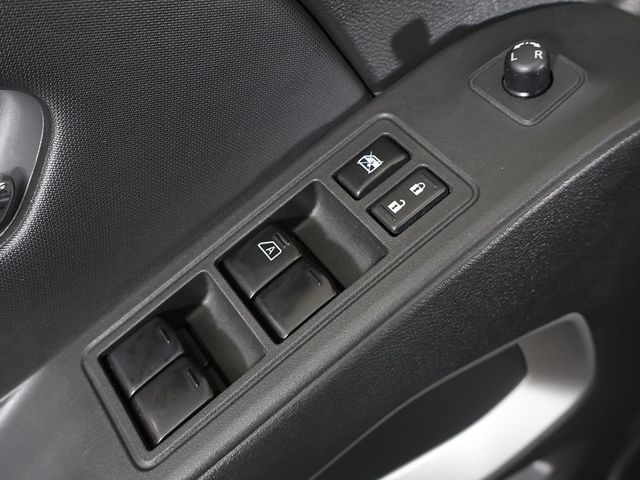 2022 Nissan Frontier Crew Cab 4x4 SV Automatic - 22962266 - 31