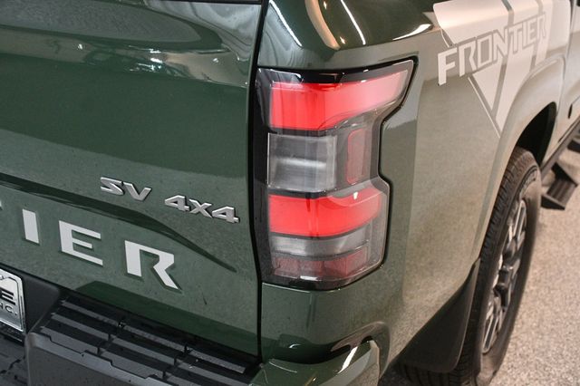 2022 Nissan Frontier Crew Cab 4x4 SV Automatic - 23029218 - 9