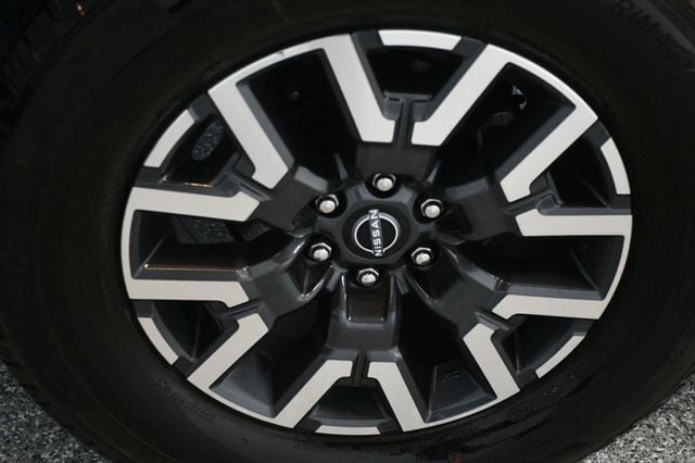 2022 Nissan Frontier Crew Cab 4x4 SV Automatic - 23029218 - 18