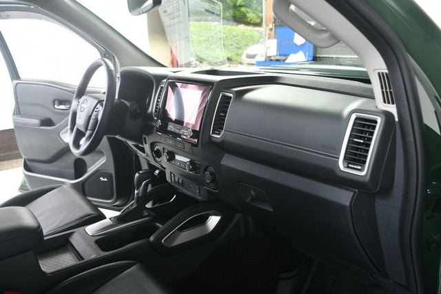 2022 Nissan Frontier Crew Cab 4x4 SV Automatic - 23029218 - 25