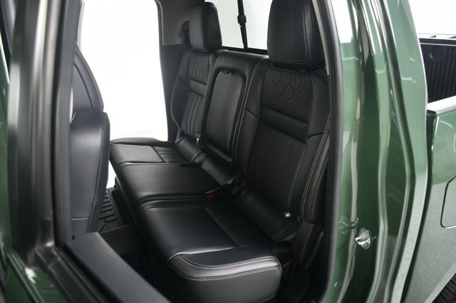 2022 Nissan Frontier Crew Cab 4x4 SV Automatic - 23029218 - 32