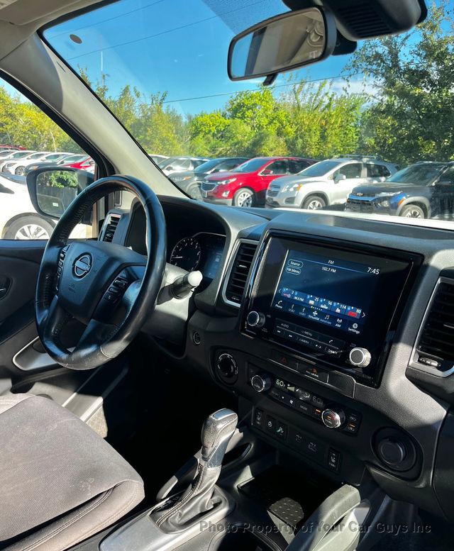 2022 Nissan Frontier King Cab 4x4 SV Automatic - 23093551 - 17