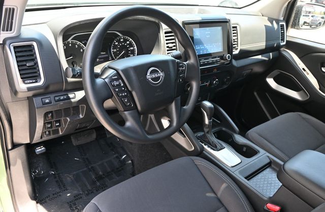 2022 Nissan Frontier King Cab 4x4 SV Technology Package  - 23048785 - 8