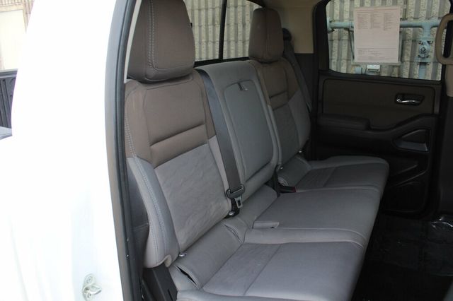 2022 Nissan Frontier ONE OWNER SV CREW CAB W/COMFORT/CONVENIENCE PKG, TECH PKG - 23002383 - 10