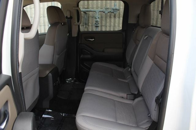 2022 Nissan Frontier ONE OWNER SV CREW CAB W/COMFORT/CONVENIENCE PKG, TECH PKG - 23002383 - 25