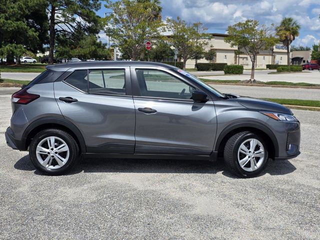 2022 Nissan Kicks S FWD - 23073412 - 27
