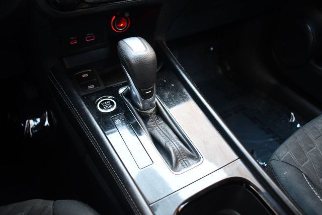 2022 Nissan Kicks SV FWD - 23000667 - 23
