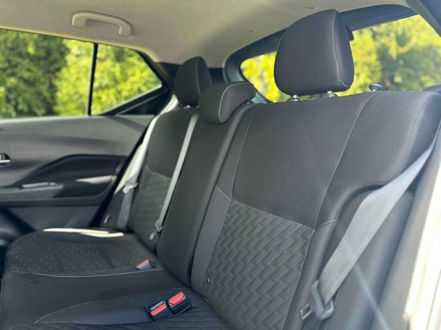 2022 Nissan Kicks SV FWD - 22922534 - 17
