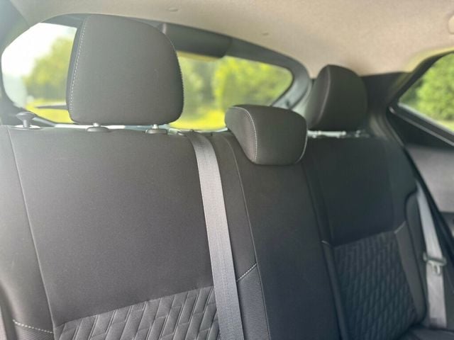 2022 Nissan Kicks SV FWD - 22922534 - 20