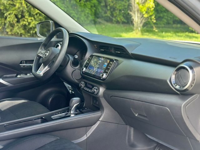 2022 Nissan Kicks SV FWD - 22922534 - 21