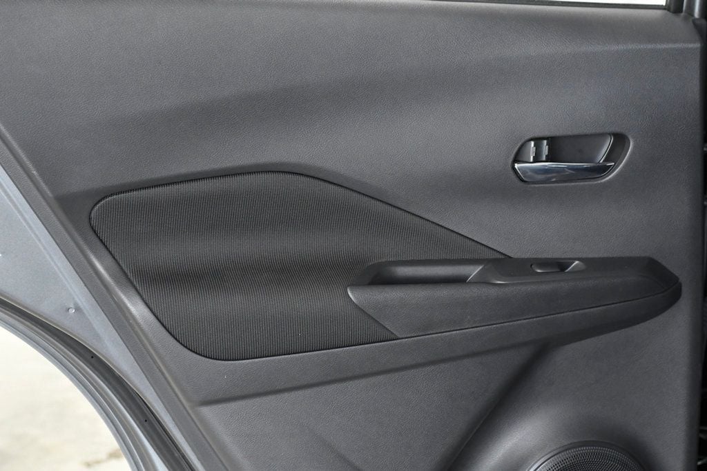 2022 Nissan Kicks SV FWD - 22379210 - 10