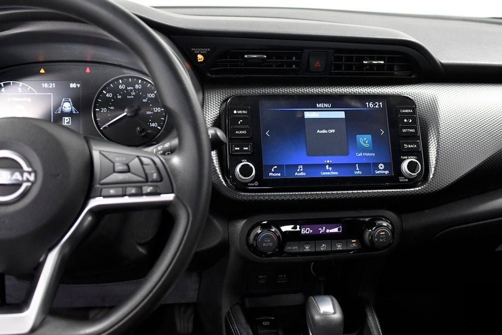 2022 Nissan Kicks SV FWD - 22379210 - 23