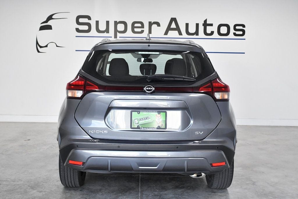 2022 Nissan Kicks SV FWD - 22379210 - 4