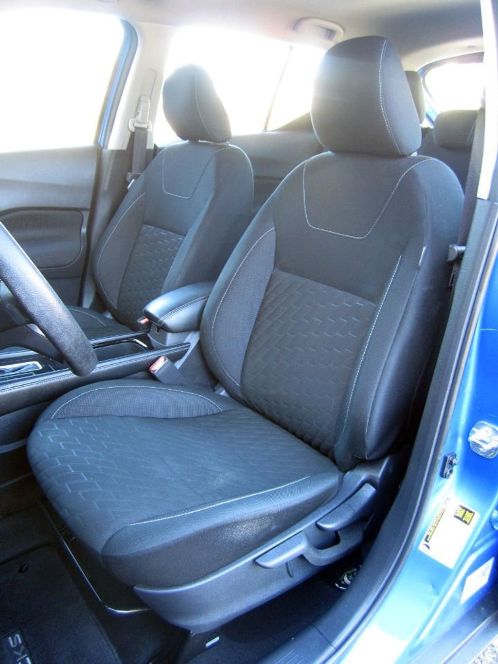 2022 Nissan Kicks SV photo 13