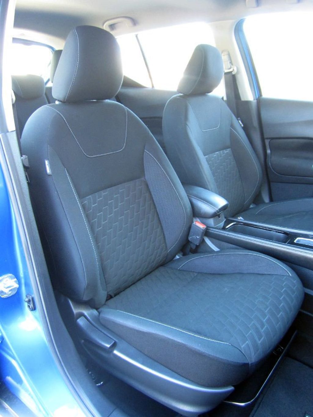 2022 Nissan Kicks SV photo 14