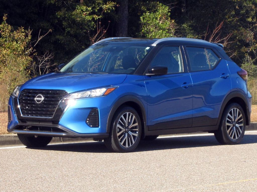 2022 Nissan Kicks SV photo 22