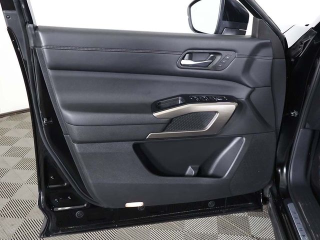 2022 Nissan Pathfinder Platinum 4WD - 23075627 - 28