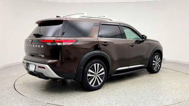 2022 Nissan Pathfinder Platinum 4WD w/ Panoramic Moonroof & Bose Premium Audio - 22994759 - 4