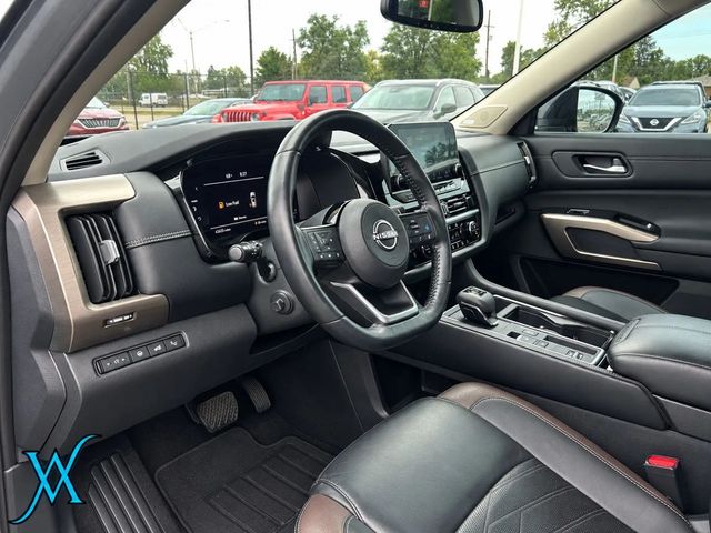 2022 Nissan Pathfinder Platinum Sport Utility 4D - 23083759 - 11