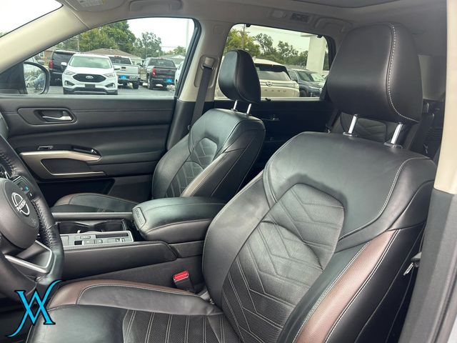 2022 Nissan Pathfinder Platinum Sport Utility 4D - 23083759 - 12