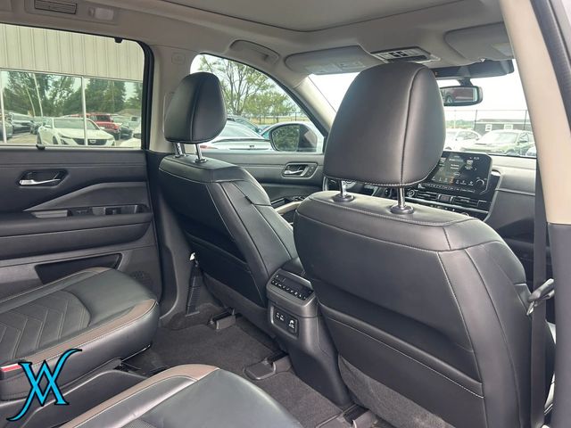 2022 Nissan Pathfinder Platinum Sport Utility 4D - 23083759 - 22