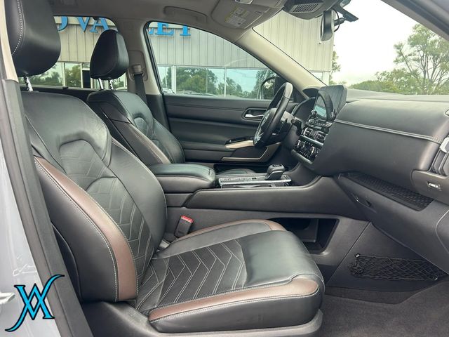 2022 Nissan Pathfinder Platinum Sport Utility 4D - 23083759 - 25