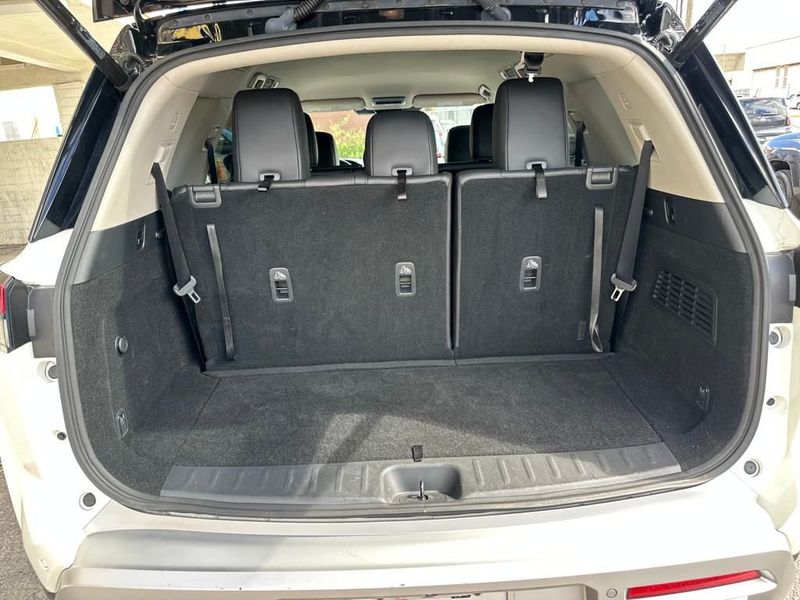 2022 Nissan Pathfinder SL 2WD - 22957295 - 19