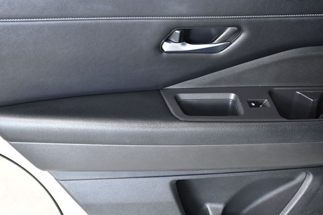 2022 Nissan Pathfinder SL 2WD - 22922331 - 11