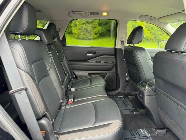 2022 Nissan Pathfinder SL 4WD - 23013998 - 21