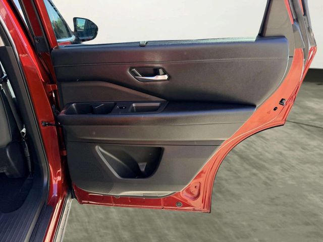 2022 Nissan Pathfinder SL 4WD - 23025733 - 25