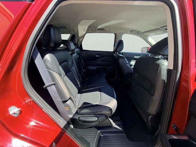 2022 Nissan Pathfinder SL 4WD - 23025733 - 26