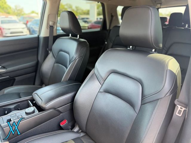 2022 Nissan Pathfinder SL Sport Utility 4D - 23066377 - 13