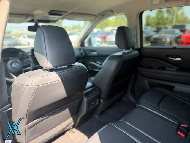 2022 Nissan Pathfinder SL Sport Utility 4D - 23066377 - 16