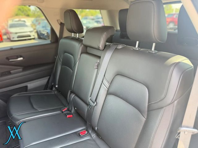 2022 Nissan Pathfinder SL Sport Utility 4D - 23066377 - 17