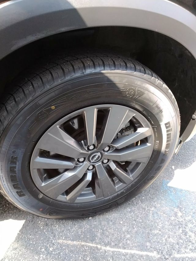 2022 Nissan Pathfinder SV 2WD - 23048573 - 29