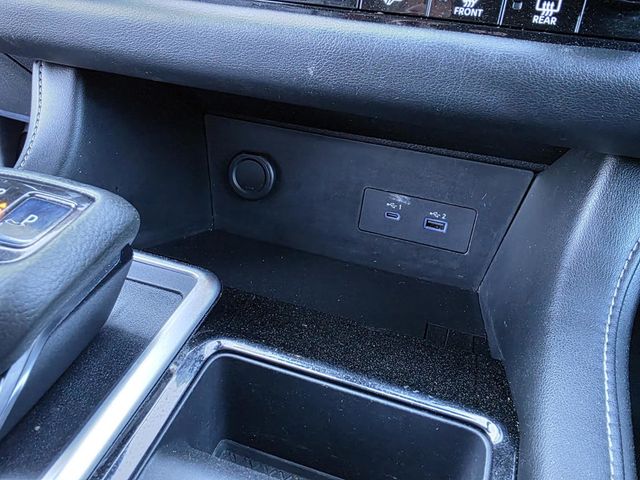 2022 Nissan Pathfinder SV 2WD - 22982571 - 19