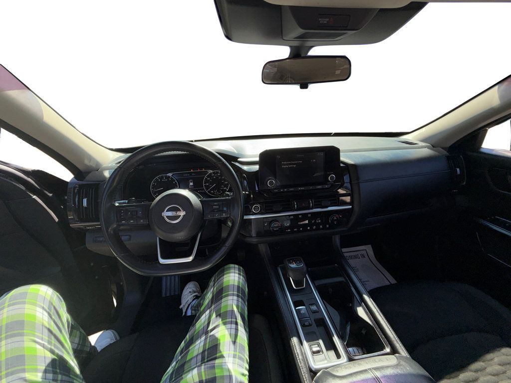 Nissan Pathfinder photo 12