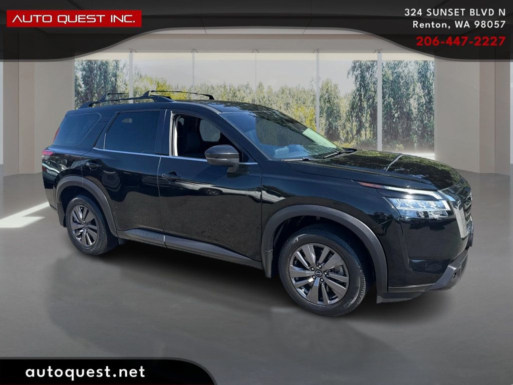 Nissan Pathfinder photo 3