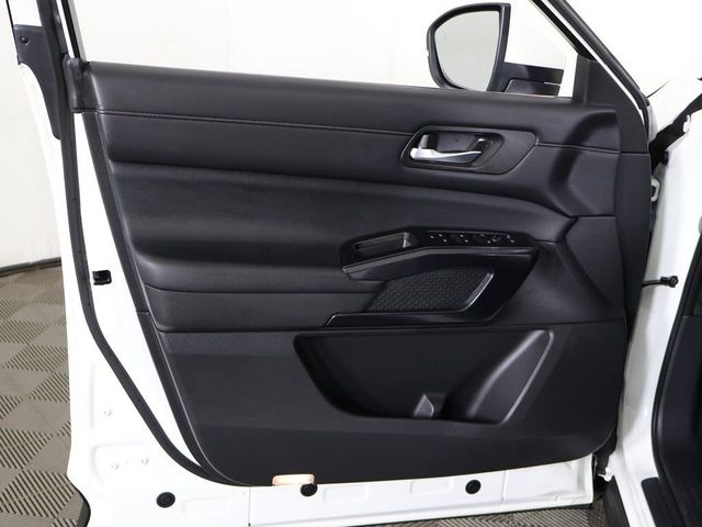 2022 Nissan Pathfinder SV 4WD - 23045738 - 21
