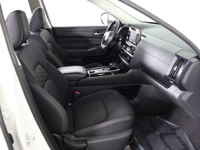 2022 Nissan Pathfinder SV 4WD - 23045738 - 28