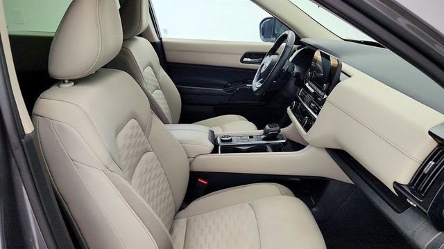 2022 Nissan Pathfinder SV 4WD - 23021563 - 22