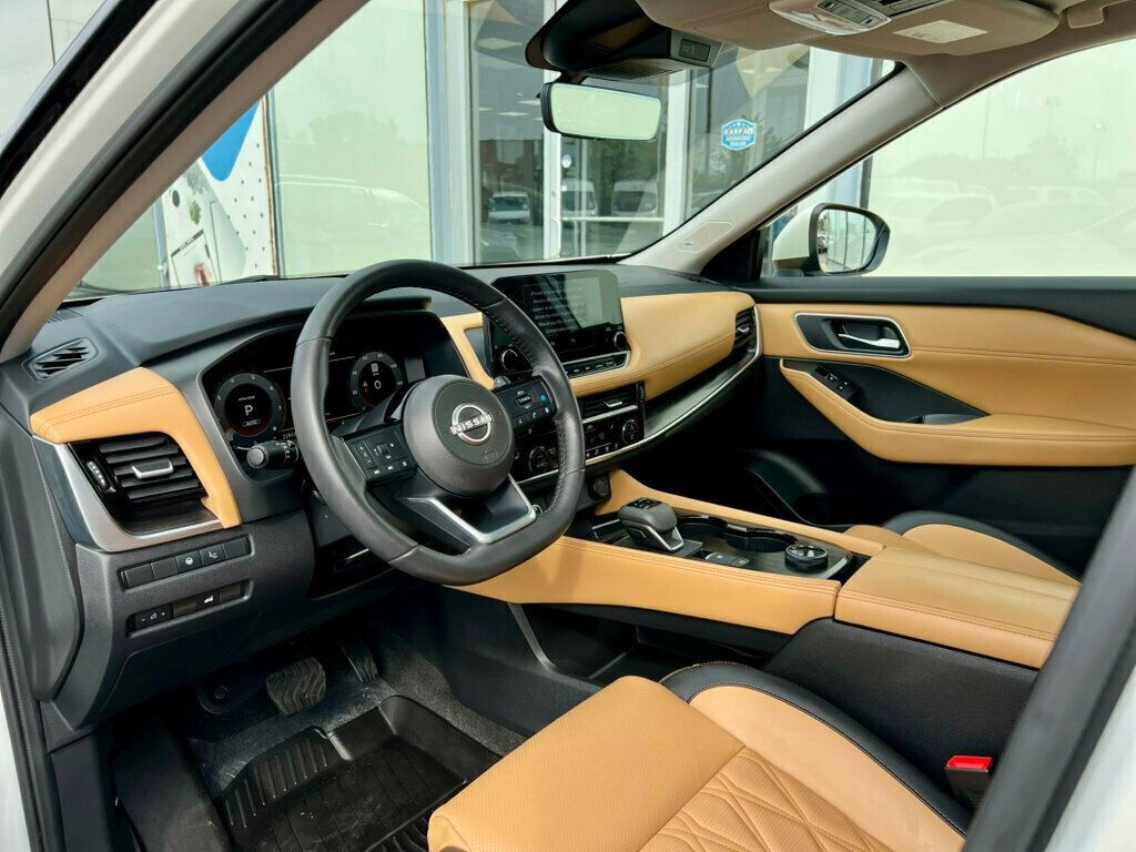 2022 Nissan Rogue AWD Platinum - 22887965 - 13